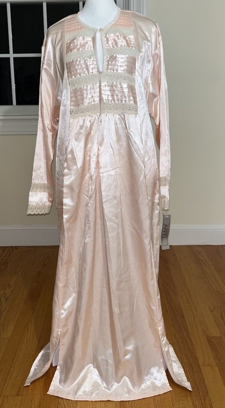 APPEL Pink Long Nightgown Long Sleeves, V Neck, Lace Accents, Ruffles, NWT Large